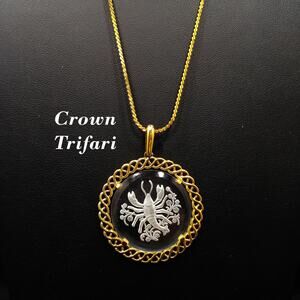 Vintage Crown Trifari Cancer Zodiac Pendant Necklace, Intaglio Glass, 1960s